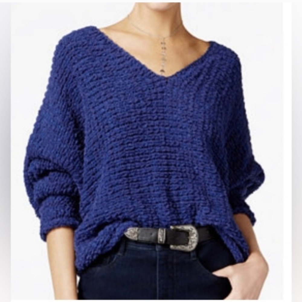Free People Dolphin Bay Blue Knit Sweater V Neck Pullover Size XS Oversized